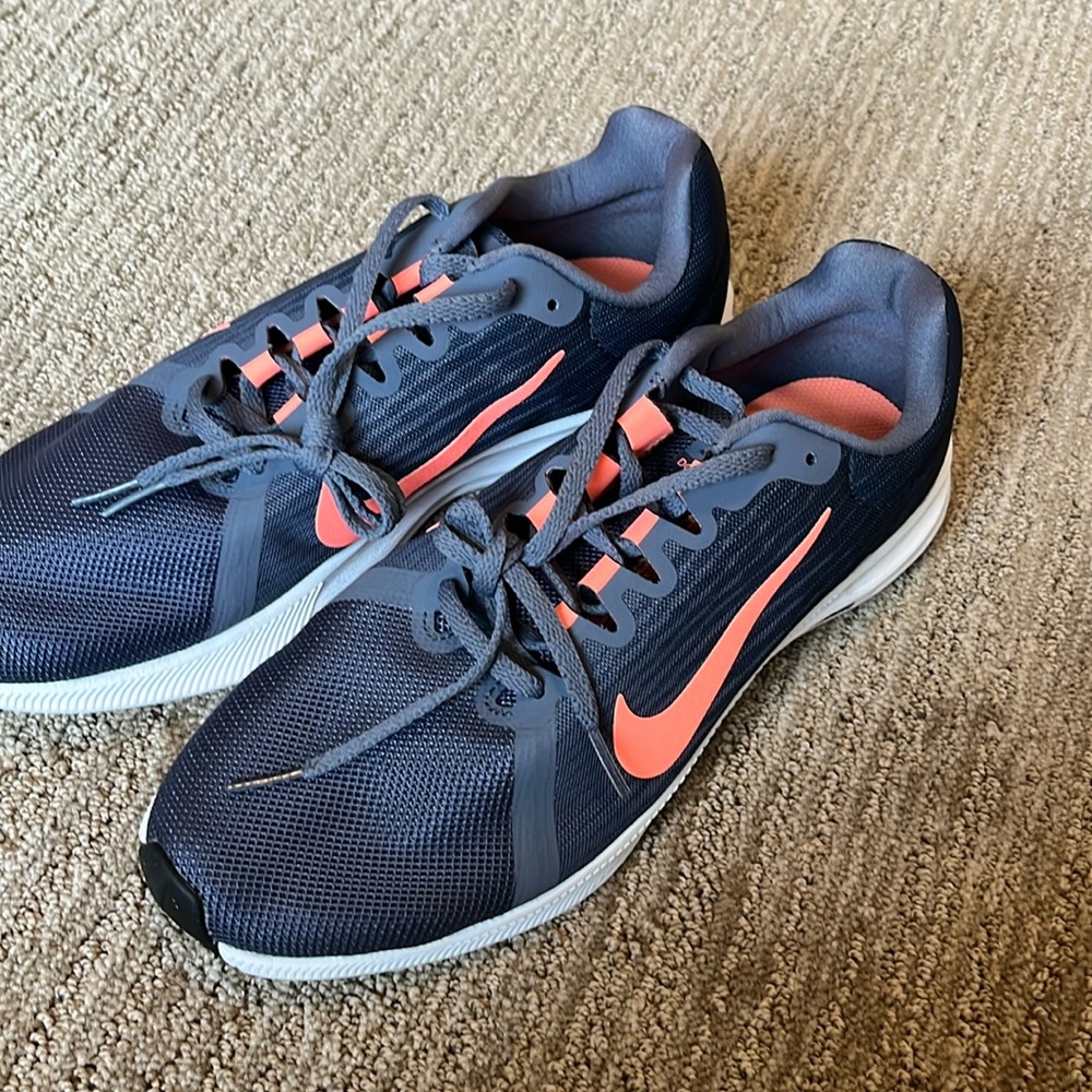 Nike downshifter 8 size 9.5